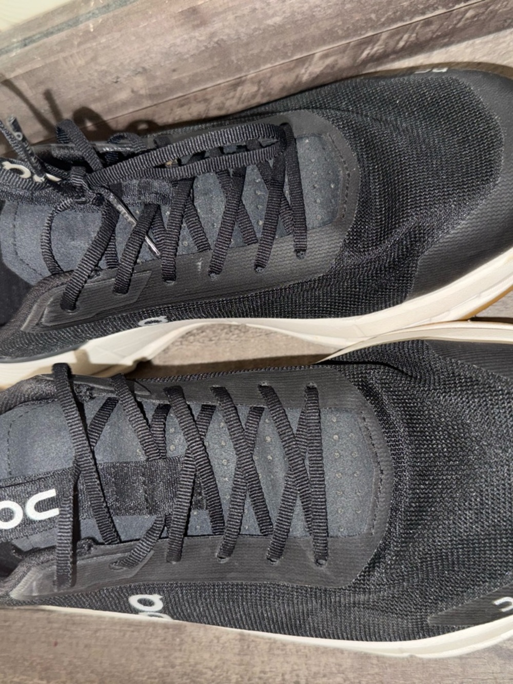 On Running Running women Black Cloudtec Trainer - Picture 2 of 3